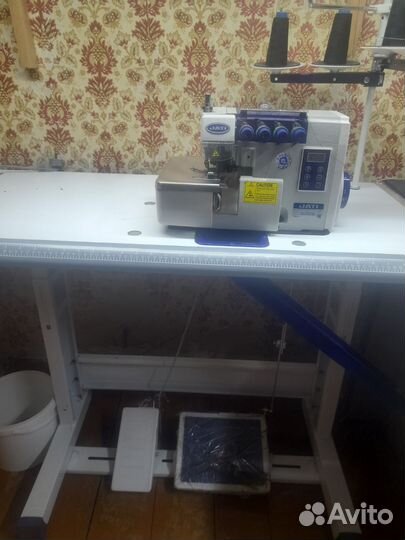 Промышленная швейная машина
