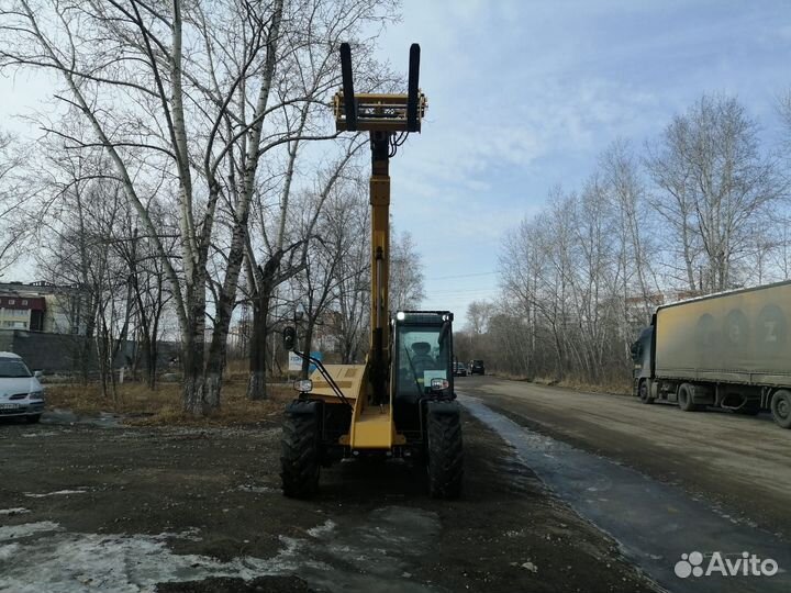 Телескопический погрузчик YUGONG TR730, 2023