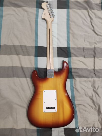 Fender Squier Affinity Stratocaster HSS Sunburst