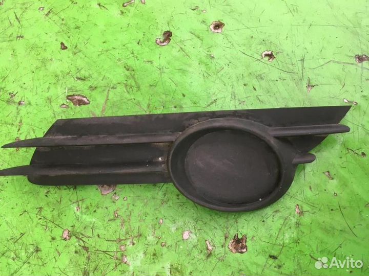 Решетка в бампер левая Опель Корса Д