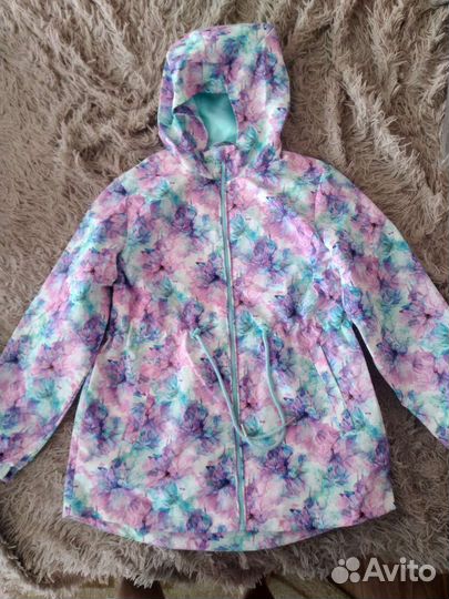 Ветровка для девочки