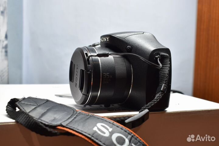 Фотоаппарат цифровой Sony Cyber-shot DSC-H300