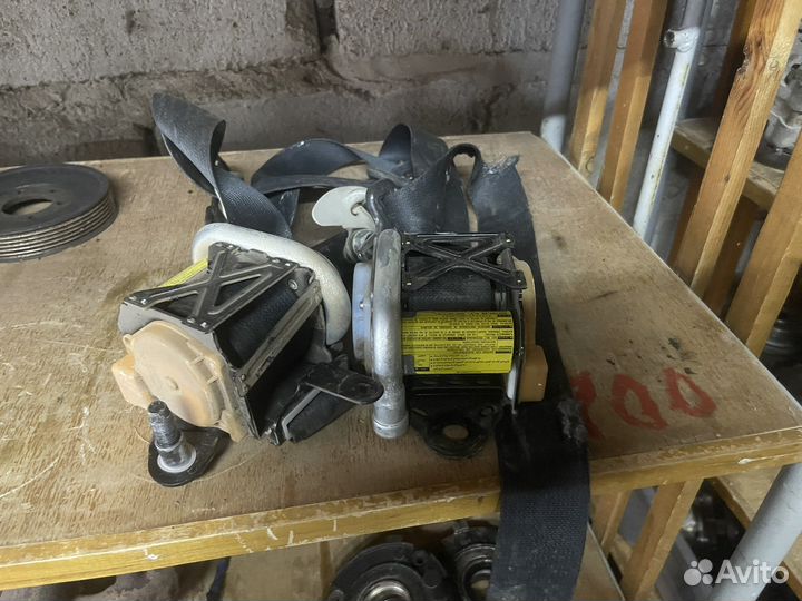 Ремни безопасности передние toyota avensis