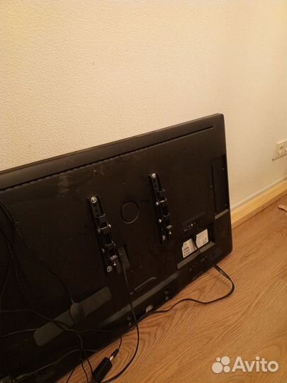 Телевизор SMART tv 43 бу