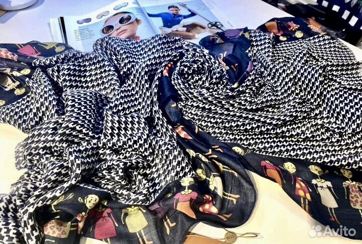 Шарф платок шаль Gucci - Гуччи