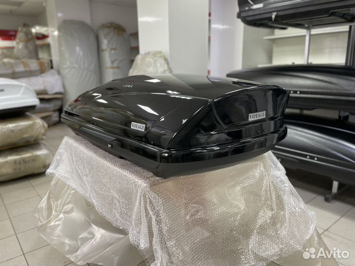 Автобокс Voyage 440л 175см цвет Черный глянец