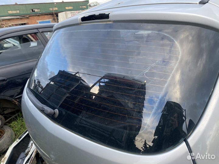 Заднее стекло Opel Corsa D