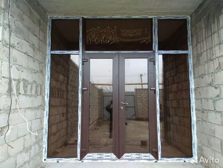 Пластиковые витражи окна и двери