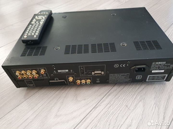 Проигрыватель Yamaha DVD-S2700