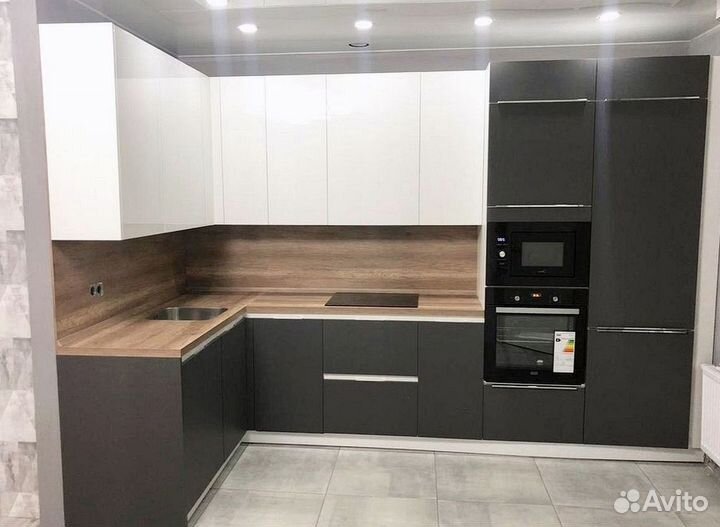 Кухонный гарнитур не бу нвый