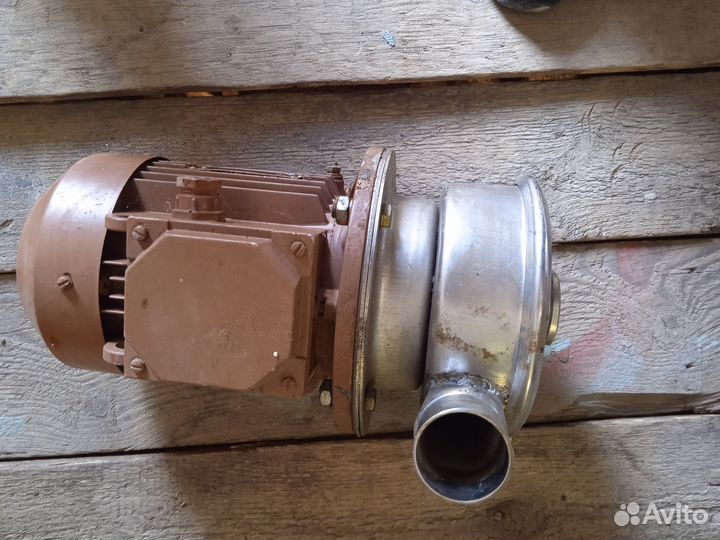 Двигатель помпа. Новый 380в