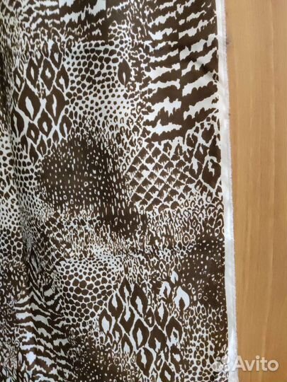 Отрез ткани шелк