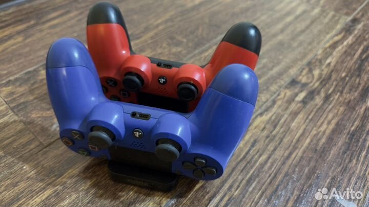 Sony Playstation 4 PRO (CUH-7108B)