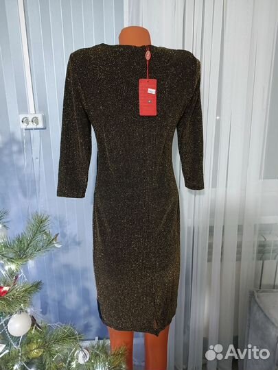 Платье на Новый год,48-50 новое с этикеткой