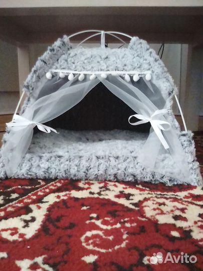 Домик меховой для кошки или маленькой собачки