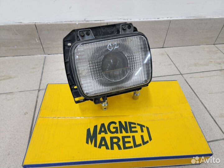 Фара Hella Sport Front Volkswagen Golf Mk2 Vag