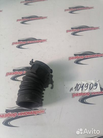 Патрубок Mazda 6 2.0 GH