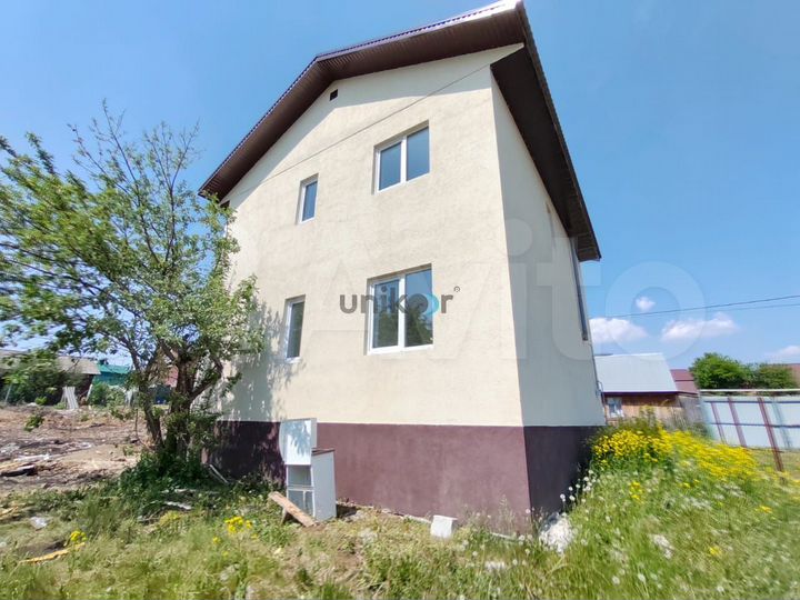 Дом 101,7 м² на участке 4,3 сот.