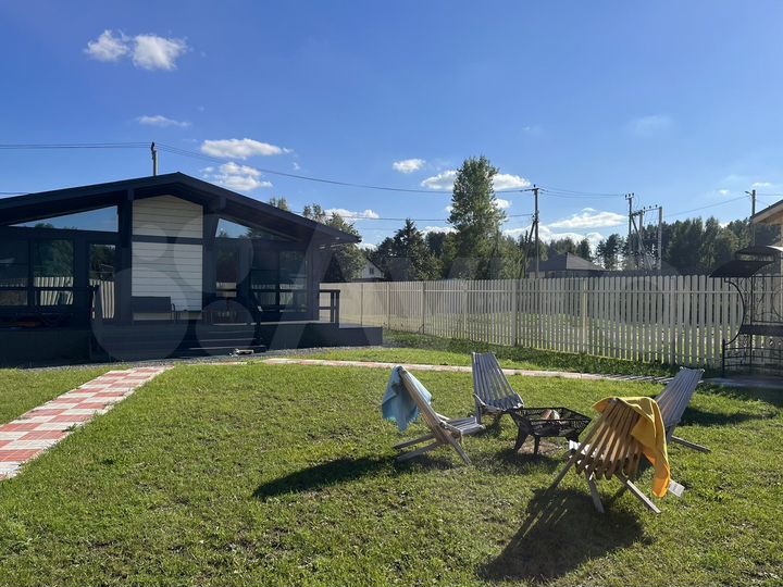 Коттедж 135 м² на участке 7,5 сот.