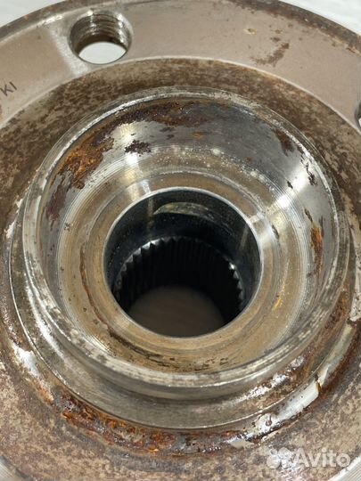 Ступица передняя VW Passat cc