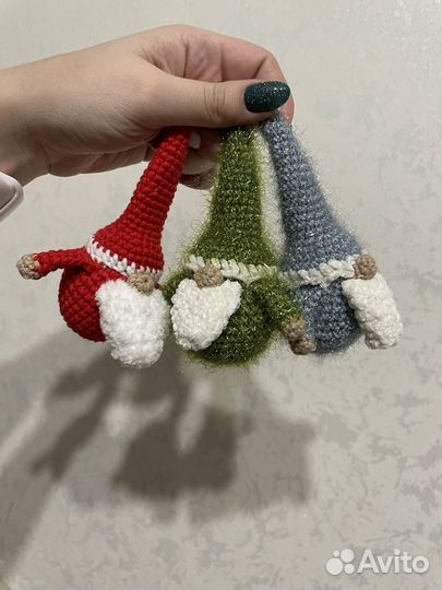 Новогодние игрушки