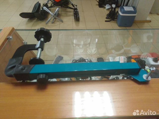 Держатель датчика эхолота транцевый