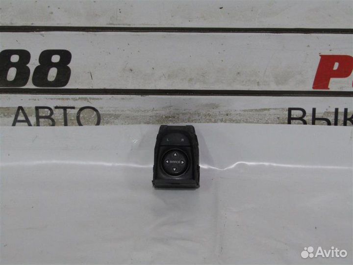 Блок управления зеркалами Kia Rio G4FG 2019