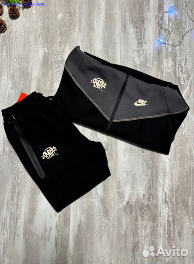 Стильный костюм Nike Tech Fleece для вас