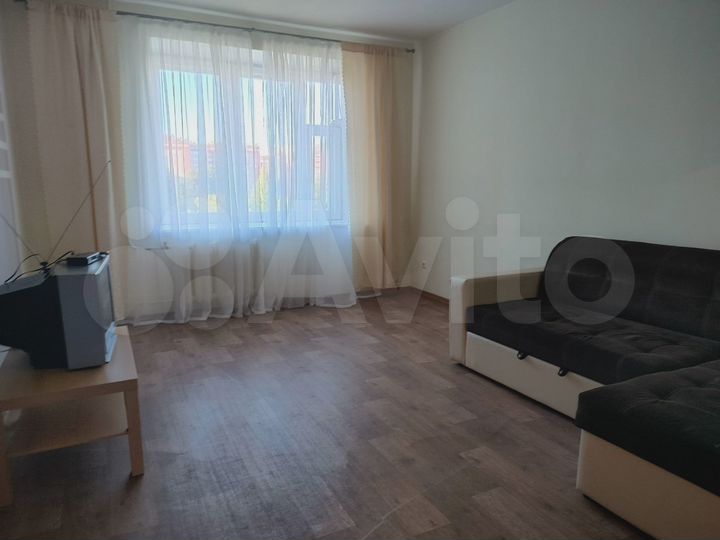 2-к. квартира, 64 м², 4/9 эт.