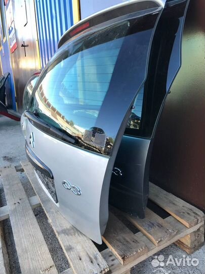 Крышка багажника Citroen C3 в разных цветах