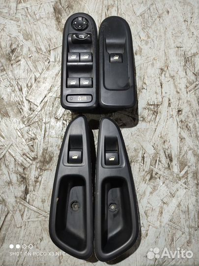 Блок стеклоподъемников Peugeot 308 2007-2015