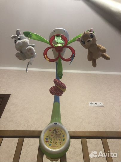 Электронный мобиль Chicco