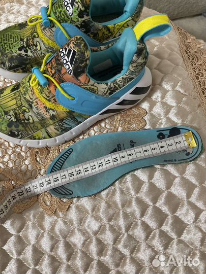 Кроссовки для девочки31 р adidas