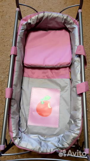 Кроватка для куклы с балдахином