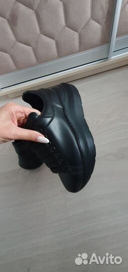 Кроссовки 36 размер