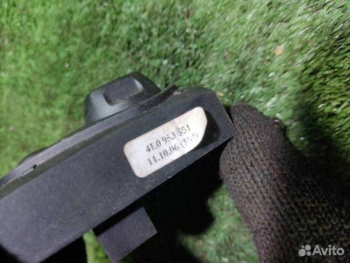 Кнопка регулировки рулевой колонки Audi A6 C6