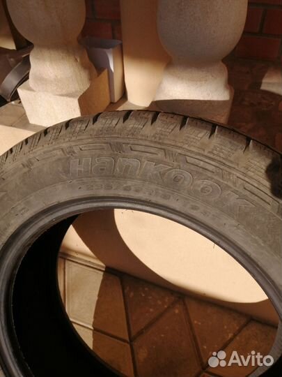 Hankook Nordik IS RW08 235/60 R18 103T
