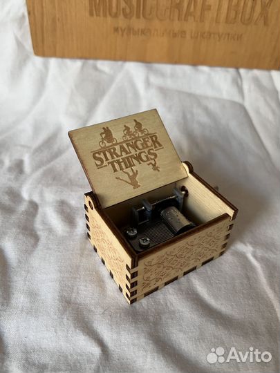 Музыкальная шкатулка Очень странные дела