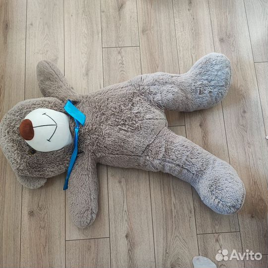 Большой мягкий медведь