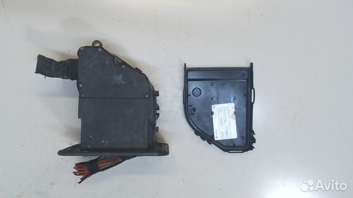 Блок предохранителей Volkswagen Phaeton, 2005