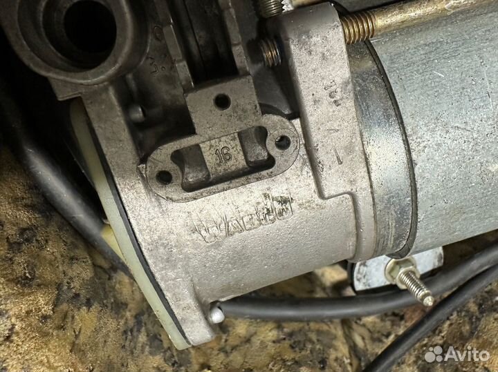 Компрессор пневмоподвески Range Rover 3 Wabco