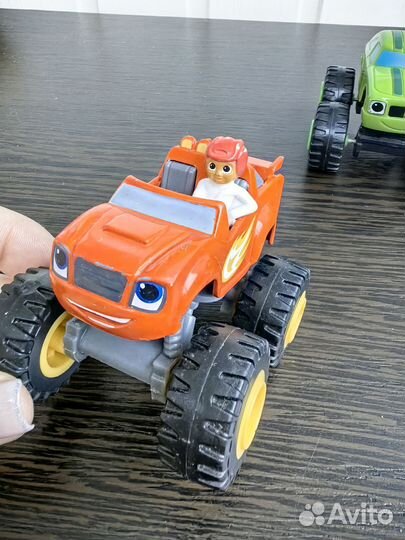 Вспыш и чудо машинки mattel