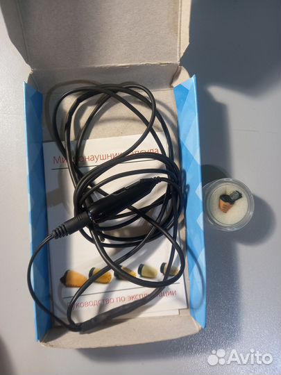 Проводной микронаушник
