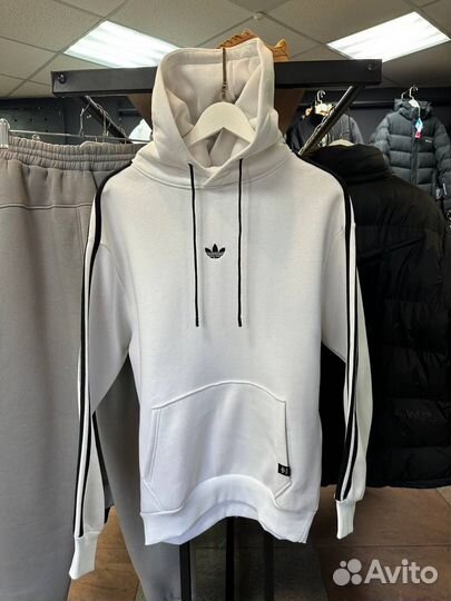 Спортивный костюм adidas на флисе