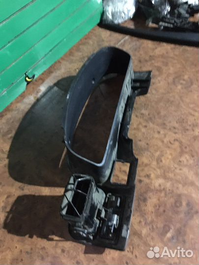 Консоль панели приборов Nissan Sunny B13