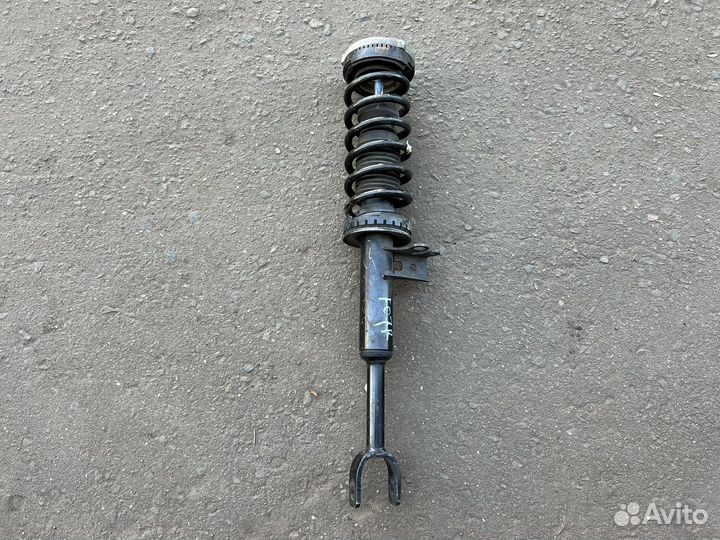 Амортизатор передний правый BMW F07 GT