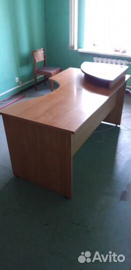 Стол угловой