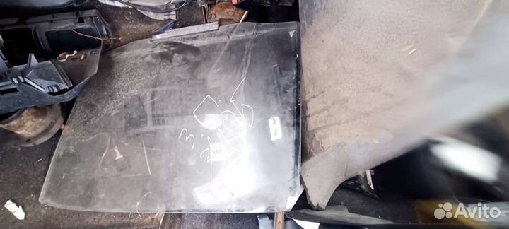 Стекло волга 31105