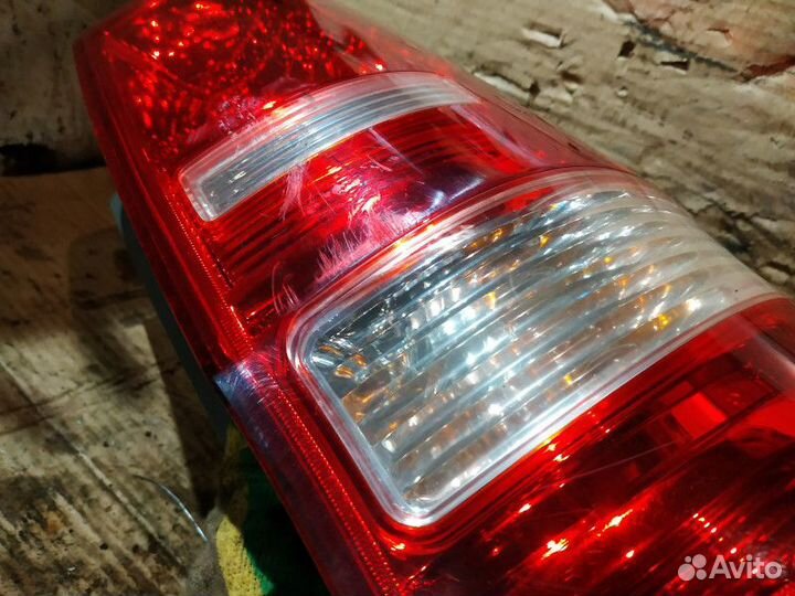 Фонарь задний левый Hyundai Grand Starex Н1