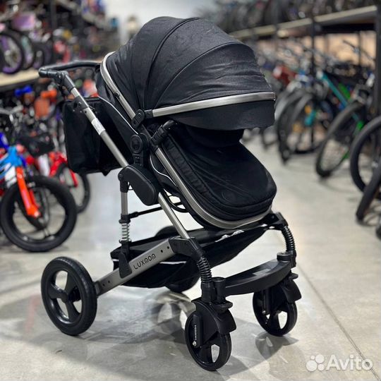 Коляска новинка Luxmom 558 2 в 1 и 3 в 1